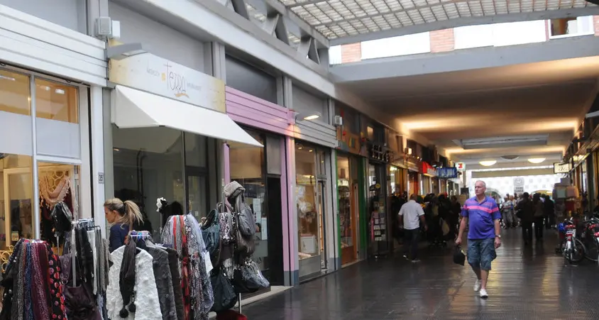 Rissa in galleria Ariston, negozianti preoccupati
