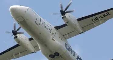 Piloti e hostess: «Abbandonati da Air Alps»