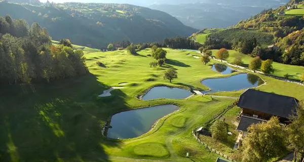 Il «Golf hotel» di Castelrotto venduto all’asta per 4,7 milioni