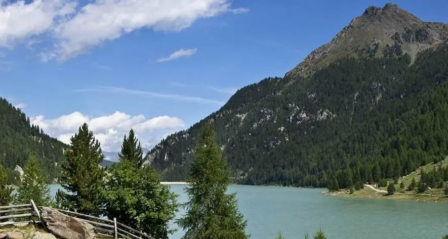 Stelvio, i club alpini: «Regole uguali per tutti»