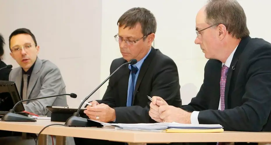Scuola, 400 professori in fila per un contratto in Alto Adige