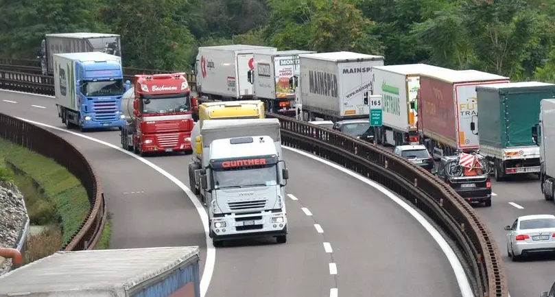 Barriere antirumore lungo l’autostrada, rassicurati i sindaci
