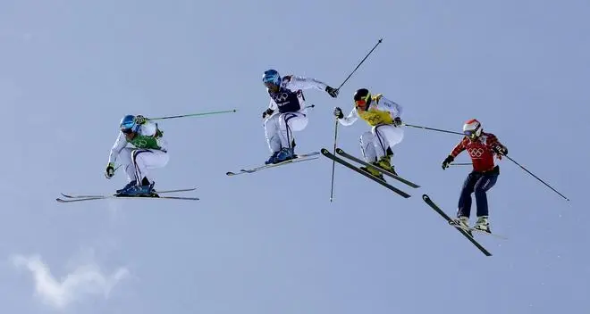 Tripletta francese nello skicross
