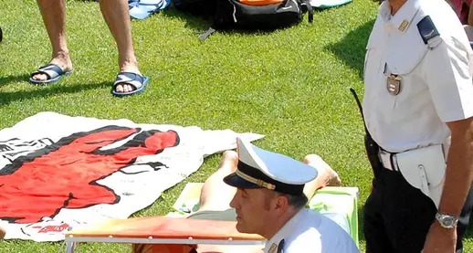 Baby gang al Lido, il sindaco manda i vigili tra i bagnanti