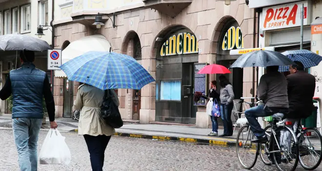 Condomini al freddo, accuse al Comune