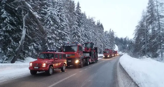 Corvara, fienile crolla sotto il peso della neve