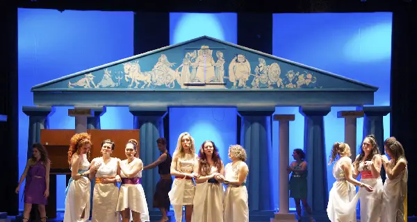 Teatro pieno per la \"prima\" di Hercules al Rainerum