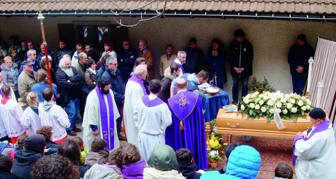 Alto Adige: mancano preti, in futuro funerali anche senza sacerdote