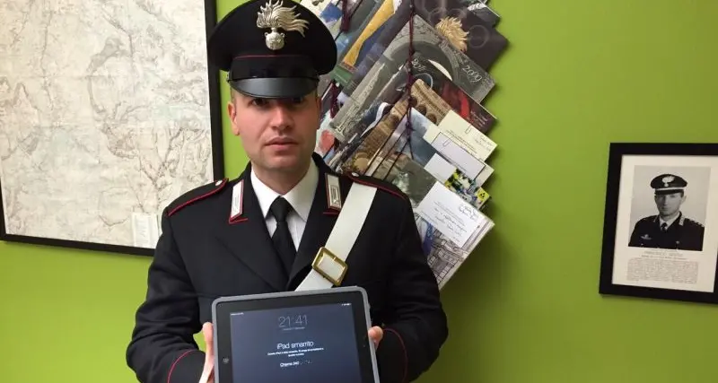 Ruba l'Ipad a una turista, denunciato un trentaduenne