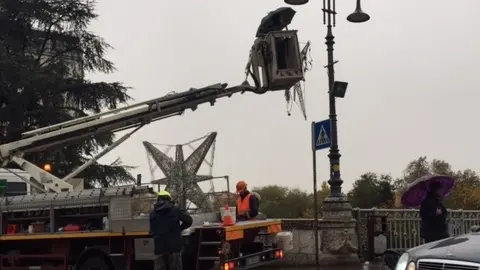 Ponte Talvera, ecco le stelle di Natale