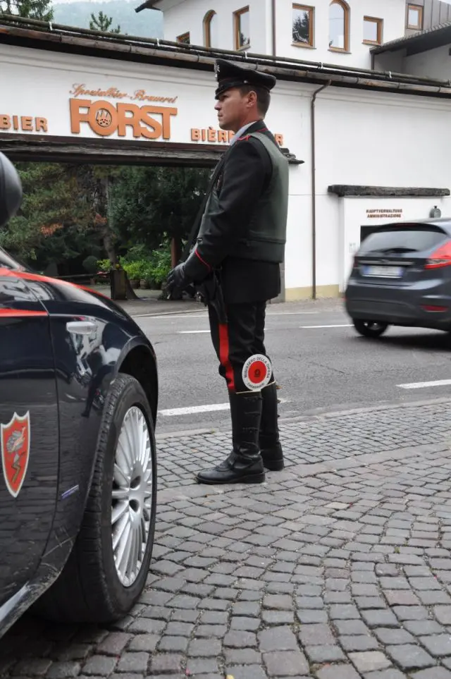 Disordini in un locale, denunciati cinque trentini