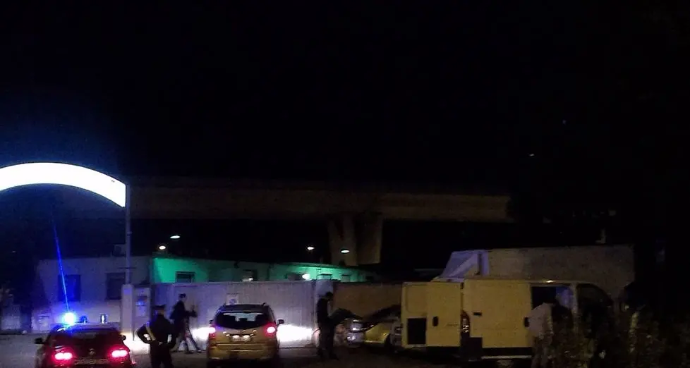 Blitz dei carabinieri in via Galilei Fermate tre persone
