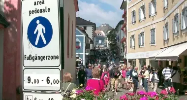 «Fermiamo i turisti dei servizi sociali»