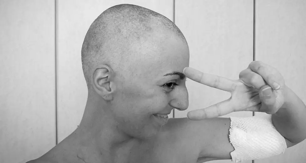 Viaggio dentro il cancro. «La mia lotta in 16 foto»