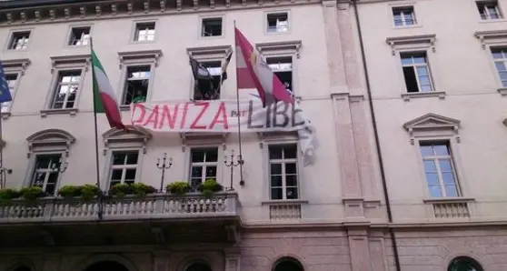 Gli animalisti invadono la Provincia di Trento