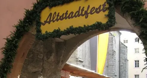 Altstadtfest, oggi il via con musica e sfilata