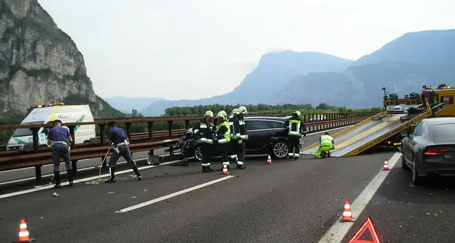Maxi-tamponamento in A22: fino a sei chilometri di coda
