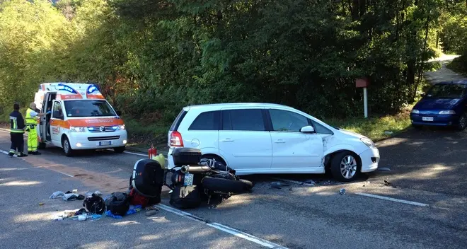Strada delle Dolomiti, grave incidente motociclistico