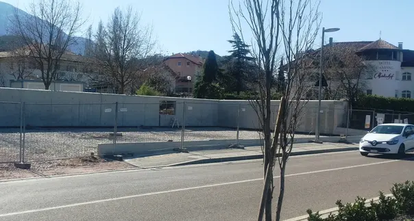Ora, il camping raddoppia in cambio del parcheggio