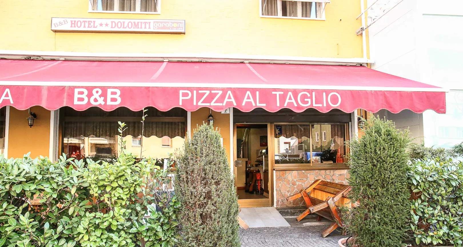 Bolzano, due furti e un arresto nella notte