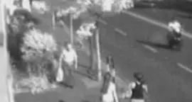 Bolzano, palpa una ragazza per strada: immortalato dalla telecamera