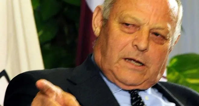 Consulenze agli amici «Logica clientelare»
