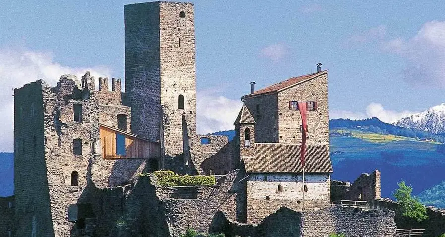 Castello d’Appiano, si profila la chiusura