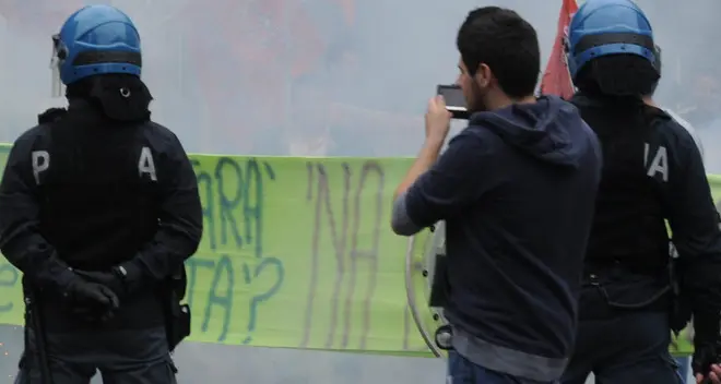 Li scambiano per estremisti di destra, aggrediti 5 bolzanini