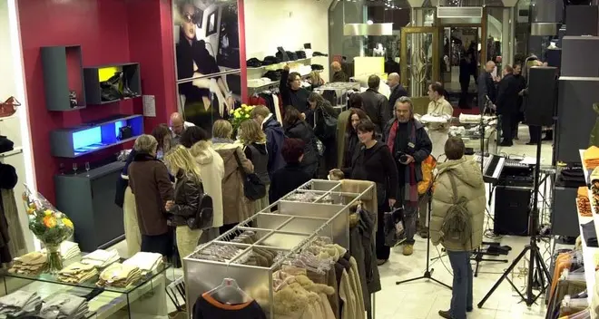 Orari e negozi nelle zone produttive, Roma stronca la Provincia