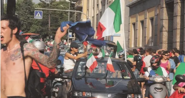 Giovani e belli, spot della giunta in perfetto stile berlusconiano