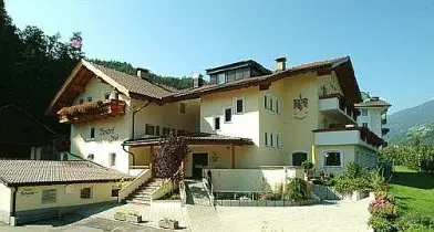 Ristoranti, guida Michelin: Bolzano provincia più stellata d'Italia