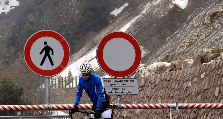 Mendola, strada chiusa per cinque giorni