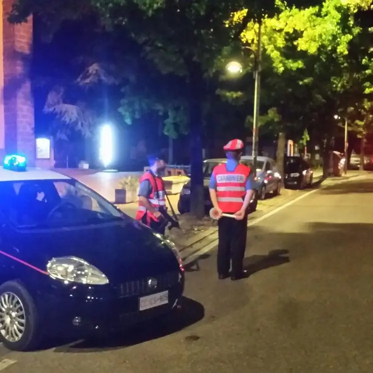 Violenta rissa a Oltrisarco tra peruviani e albanesi con tubi e coltelli