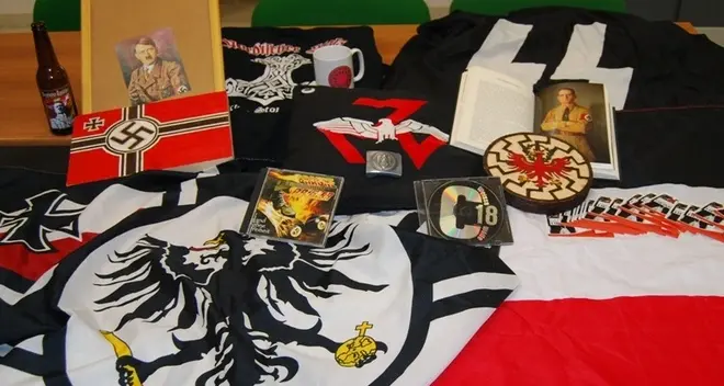 Volantini neonazi, denunciati due skinhead meranesi