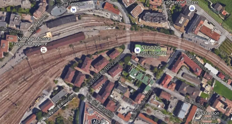 Uffici, hotel e case sui vecchi depositi