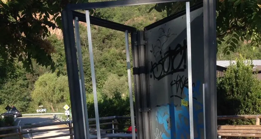 Ciclabile, cartelli sbagliati Disorientati i turisti