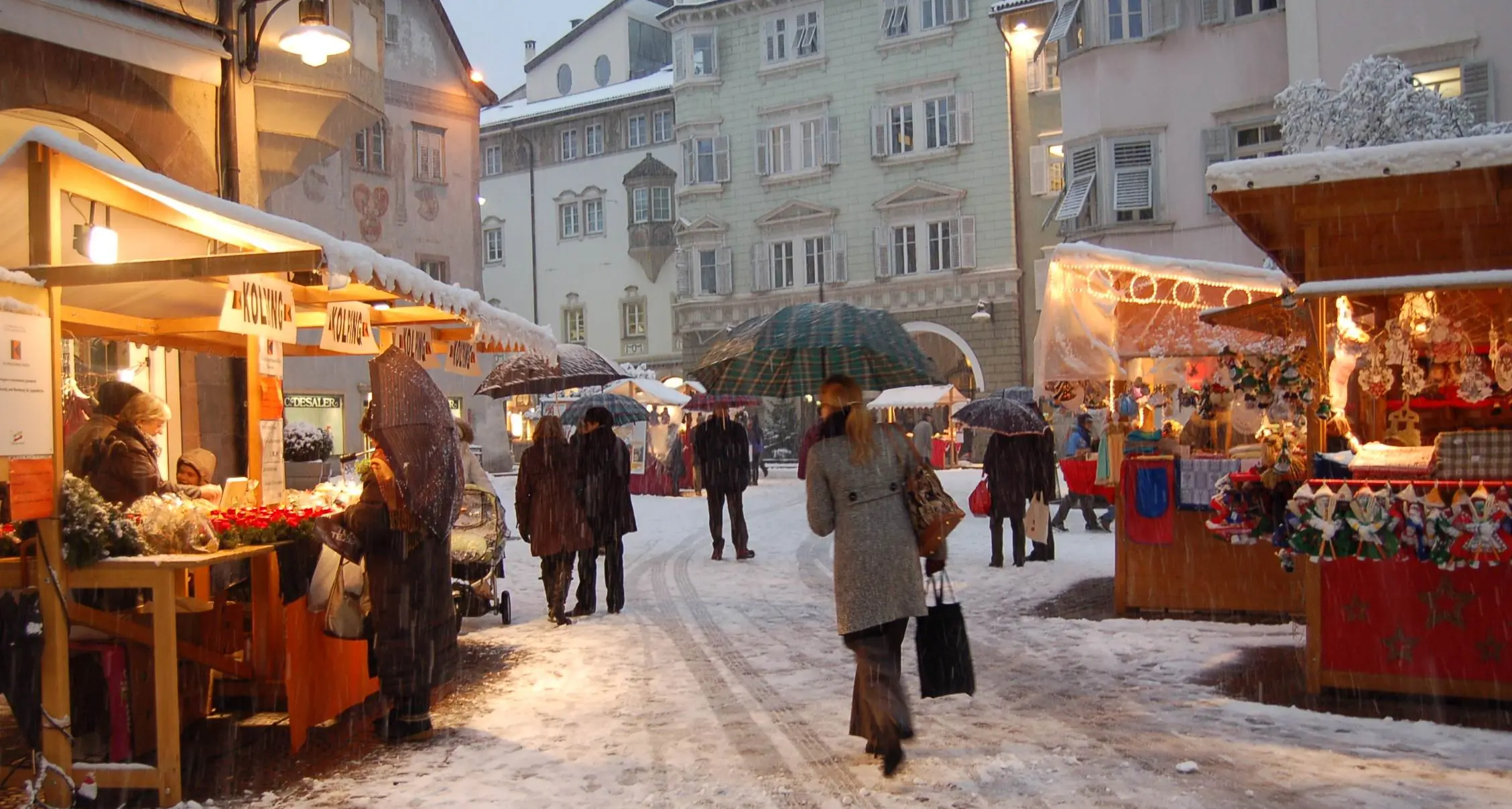 Bolzano, sabato 25 novembre apre anche il Mercatino della solidarietà