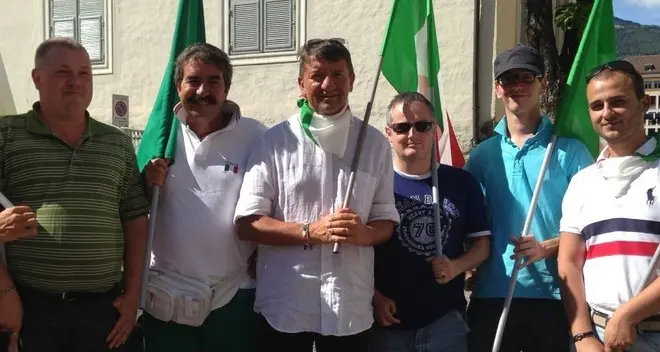 La Destra chiude: fuga verso Fratelli d’Italia