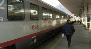 Treni tedeschi: fermate intermedie garantite