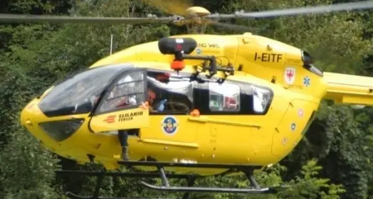 Con la moto nel torrente Muore sul colpo a Falzes