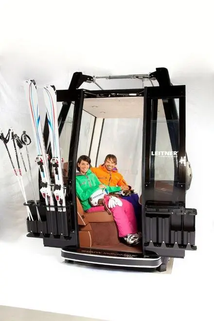 Cabina superlusso: sedili in pelle riscaldati e funzione massaggio