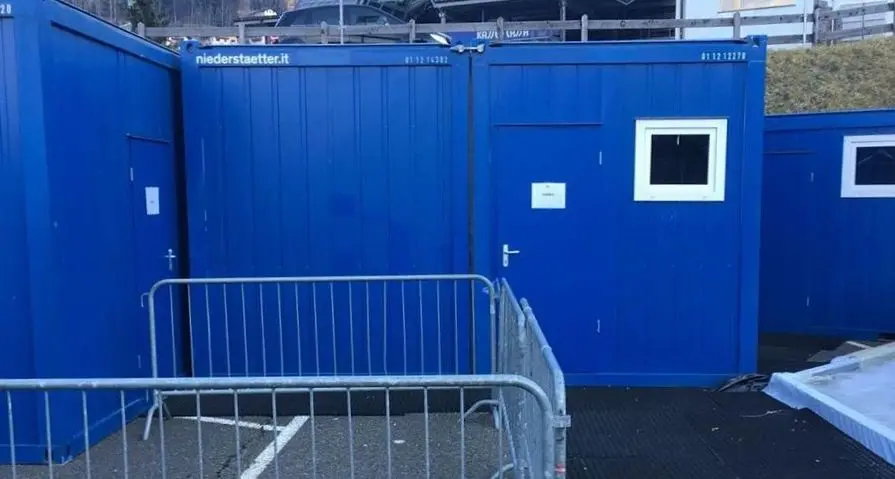Ortisei, il Comune acquista i container per il pattinaggio