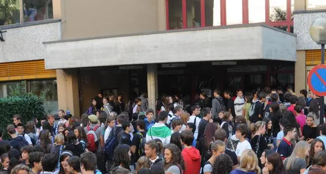 Voto sia orale che scritto per i maturandi dello School Village