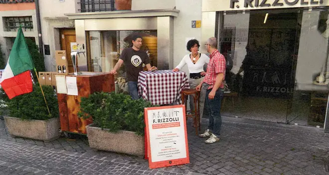 Rizzolli, scoppia il caso tra i negozianti