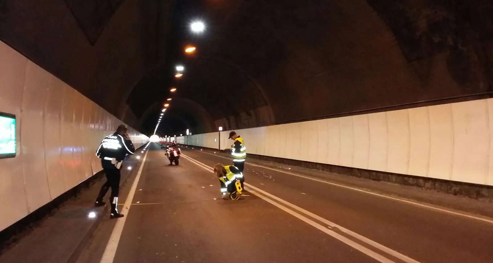 Incidente in galleria del Virgolo, bloccata mezza città