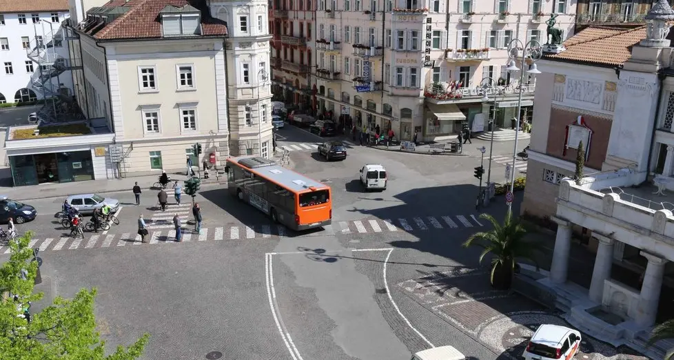 Assegnati i lavori per cambiare volto a piazza Teatro