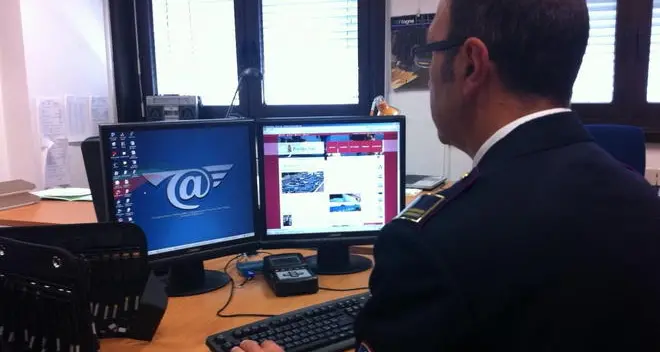 Si spogliano davanti alla webcam, ricattate