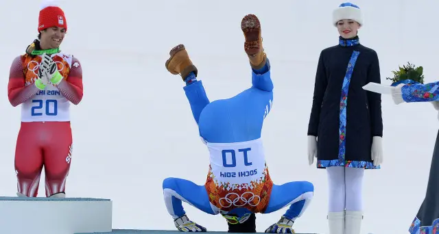 Spettacolare Innerhofer, seconda medaglia a Sochi: è splendido bronzo - LE FOTO DELL'IMPRESA - LA CAPRIOLA SUL PODIO