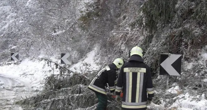 Gardena: scarica di sassi all’altezza di Pontives, chiusa la strada