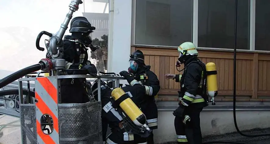 Salorno, abitazione distrutta dal rogo: parte la colletta